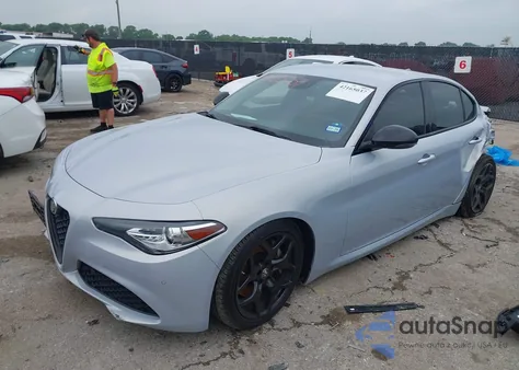 2021 Alfa Romeo Giulia Rwd из США, поврежденный, VIN ZARFAMAN6M7645490